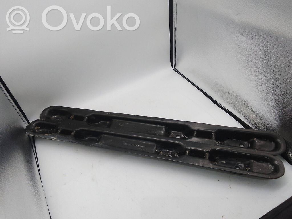 Mercedes-Benz Vito Viano W447 Wspornik chlapaczy przednich 