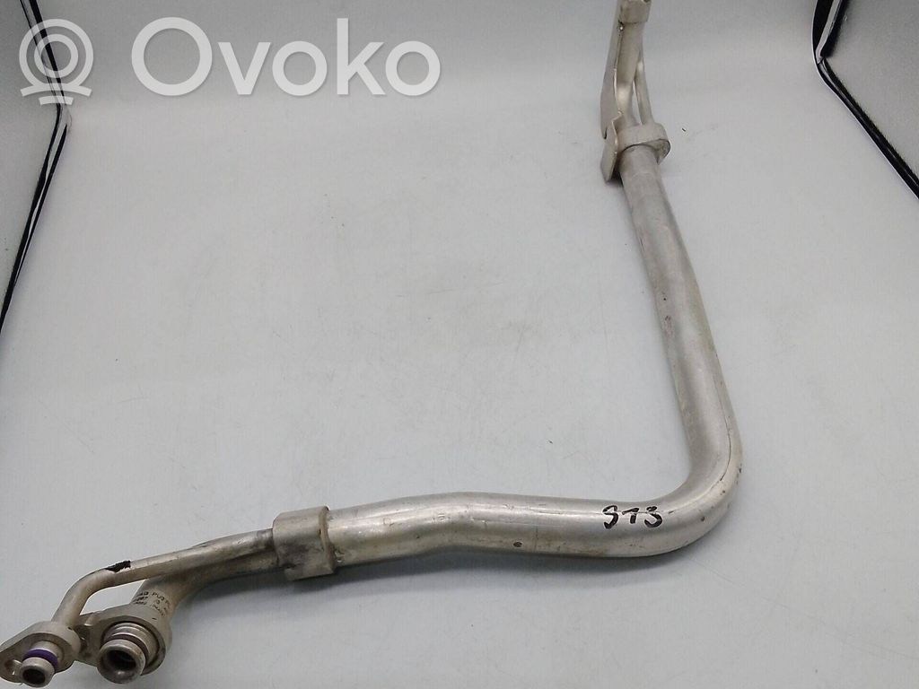 Volkswagen Touran III Ilmastointilaitteen putki (A/C)