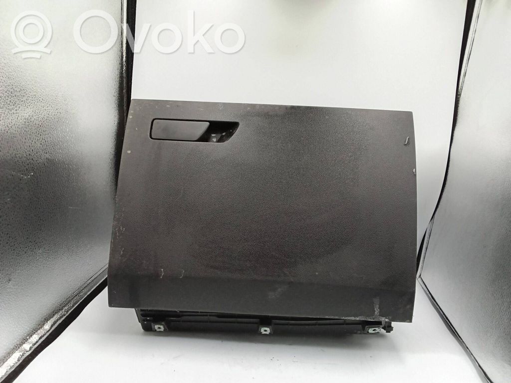 Seat Leon (5F) Schowek deski rozdzielczej 