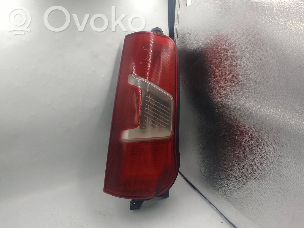 Opel Combo E Feux arrière / postérieurs 