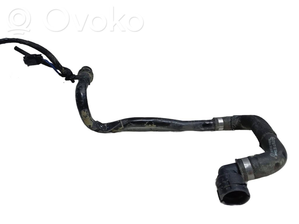 Mercedes-Benz EQS V297 Durite de refroidissement tube 