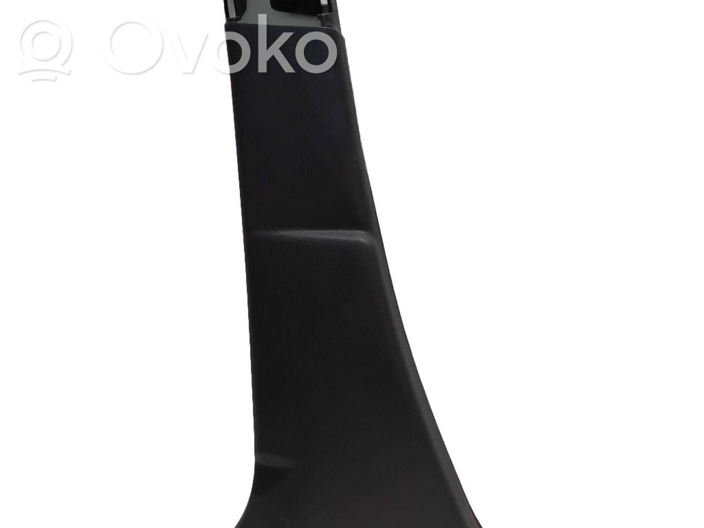 Dacia Duster Pillar (middle)