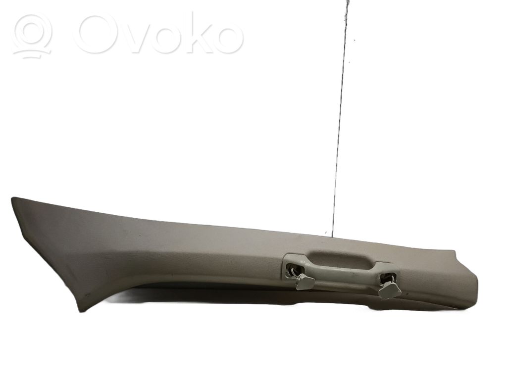 Volvo XC90 A-pilarin verhoilu