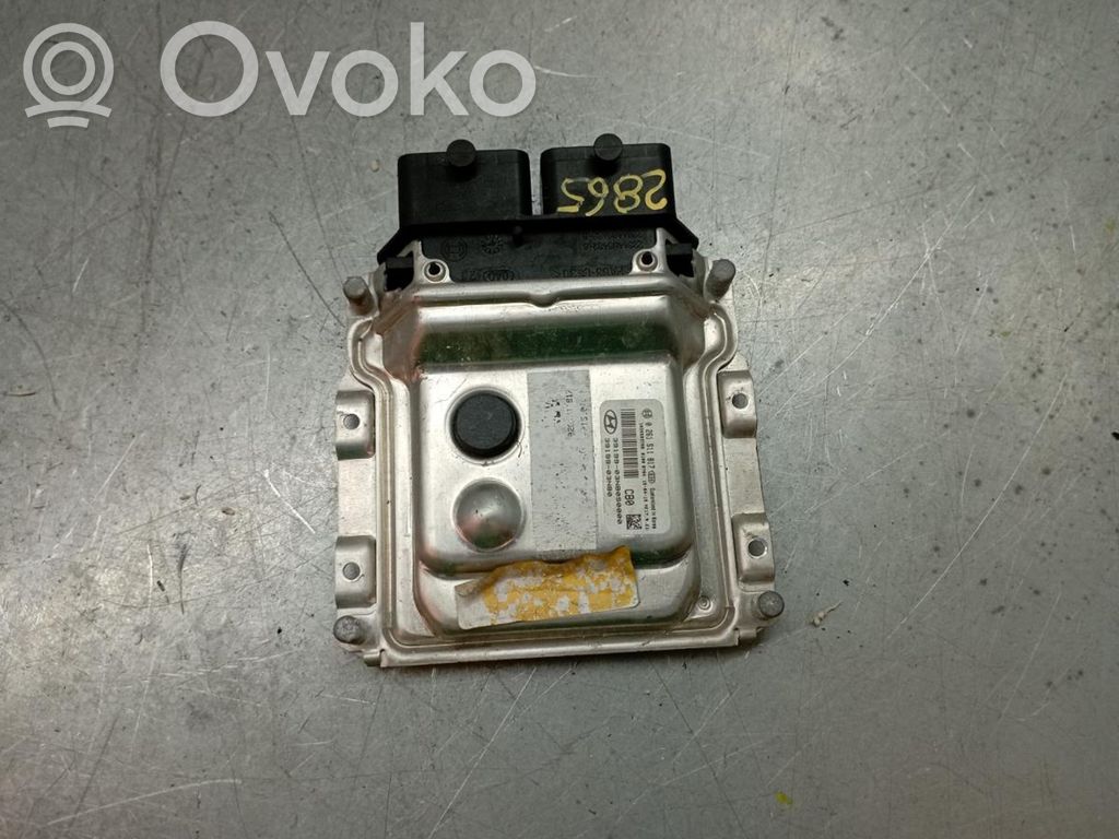Hyundai i30 Engine control unit/module 