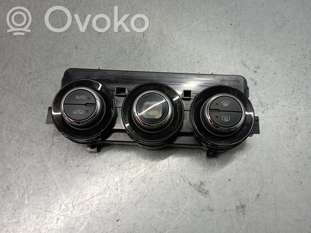 Opel Corsa E Climate control unit 