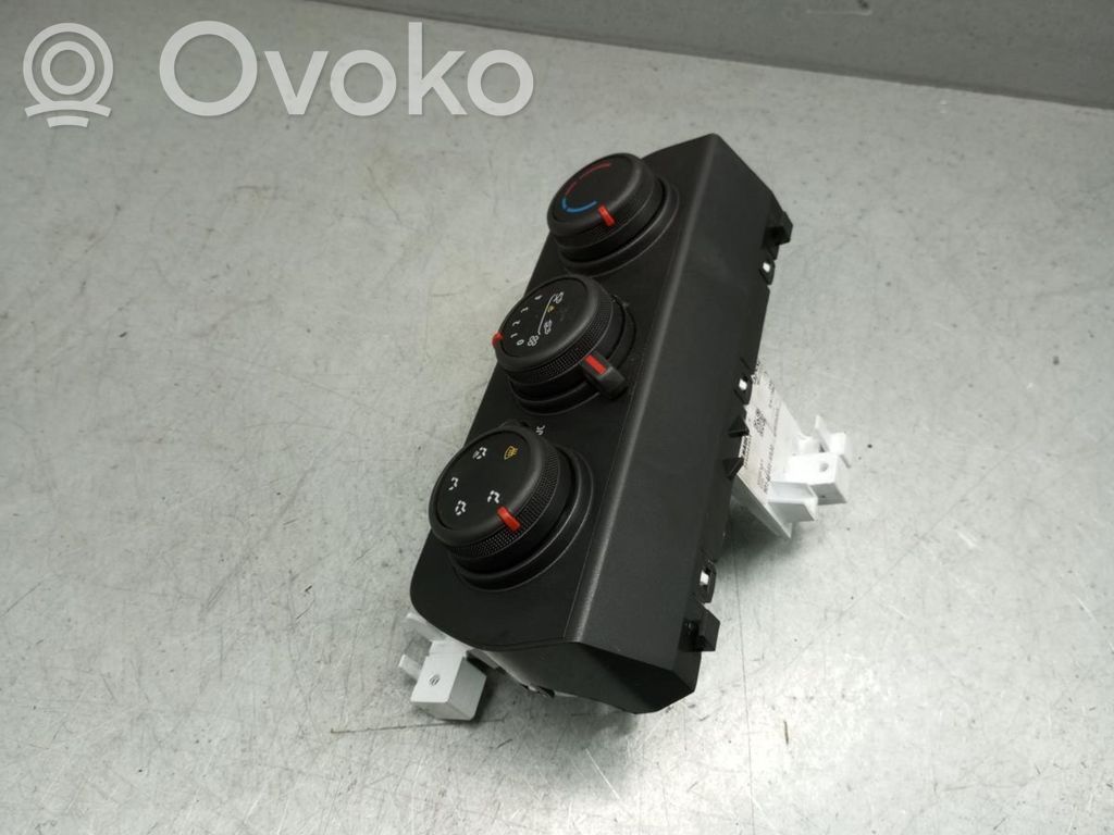 Climate control unit   275004395R