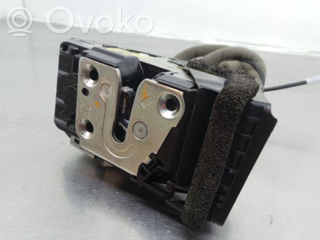 Renault Kadjar Front door lock 