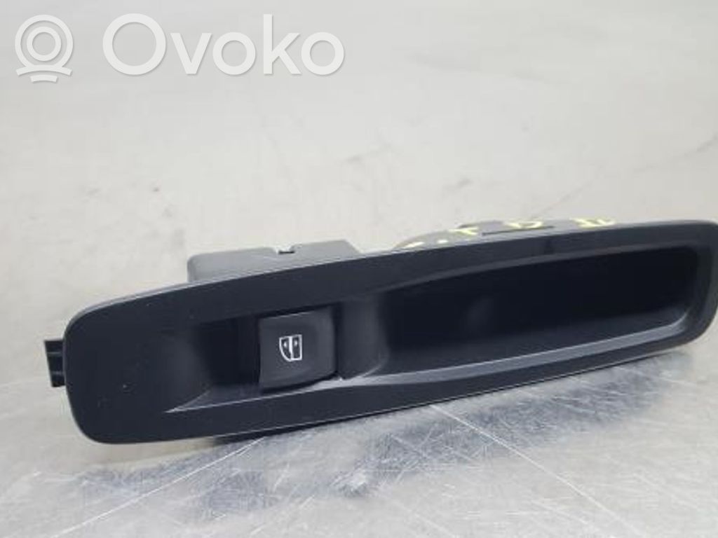 Electric window control switch   829507746R,630000980,SISCONFORT