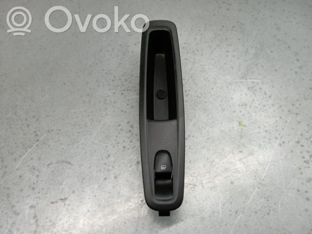 Electric window control switch   829508687R,156088770