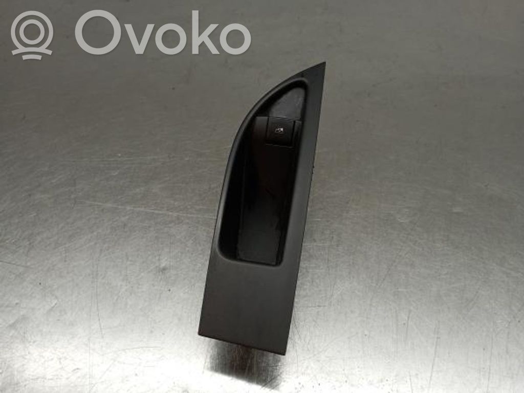 Electric window control switch   13301888,13258640