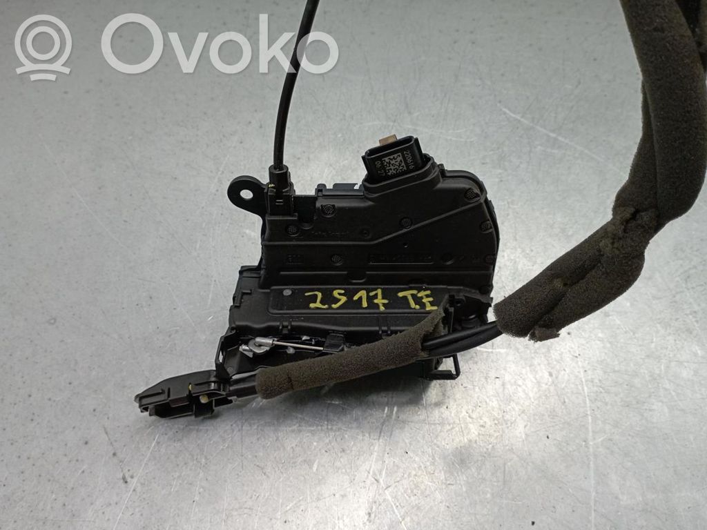 Rear door lock   805034742R,40717224,4PINOS