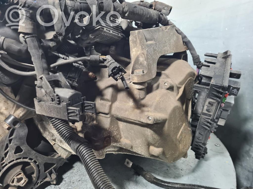Opel Astra J Manual 5 speed gearbox 