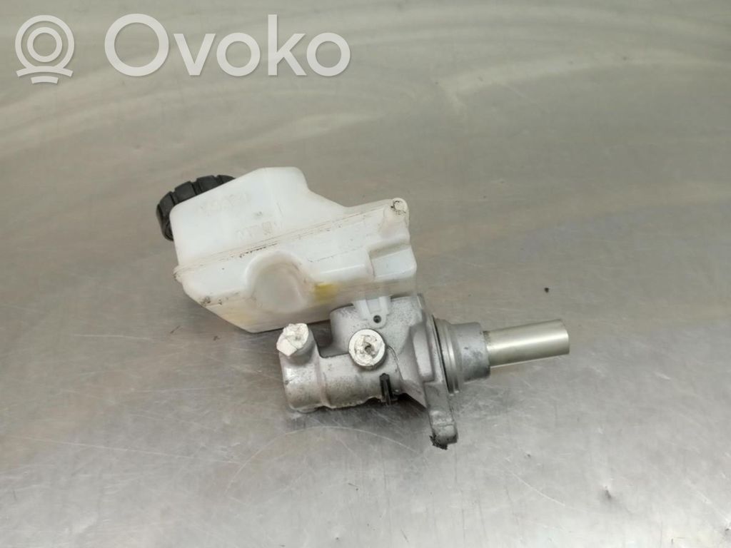 Renault Twingo III Główny cylinder hamulca 