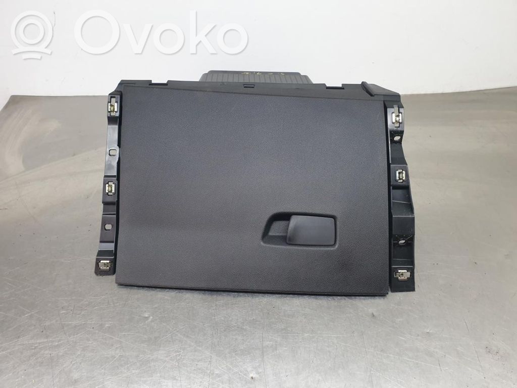 Daiktadėžė   681081071R