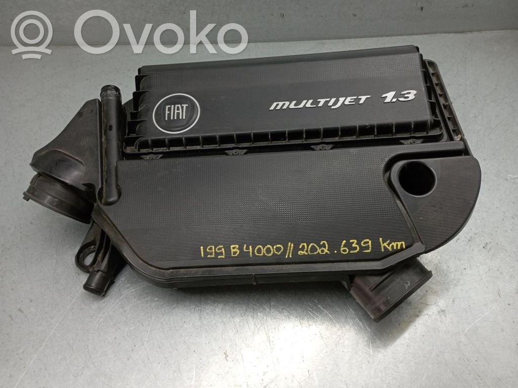 Fiat 500L Obudowa filtra powietrza 
