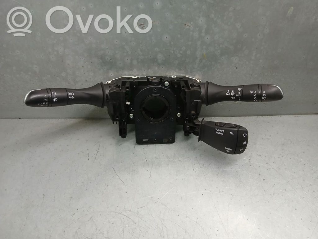 Inne przełączniki i przyciski   255678341R,180310SN1,COMDANO