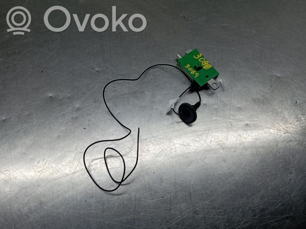 Amplificateur d'antenne   EX5318C847BA,20150512