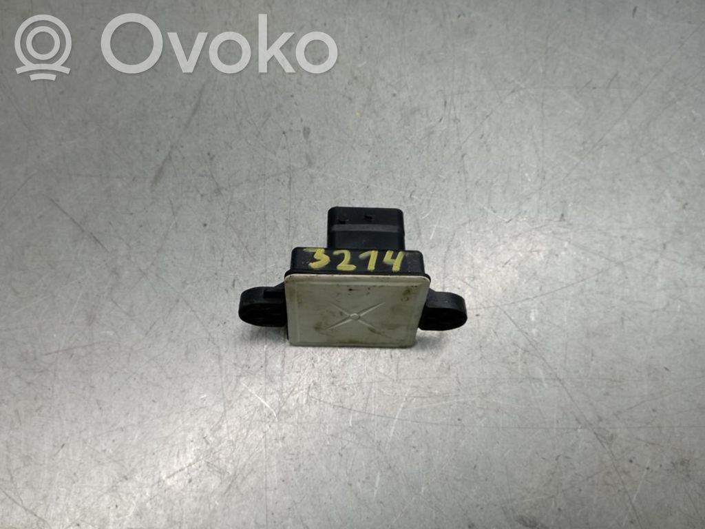 Kvēlsveču relejs   JX6112B533AA