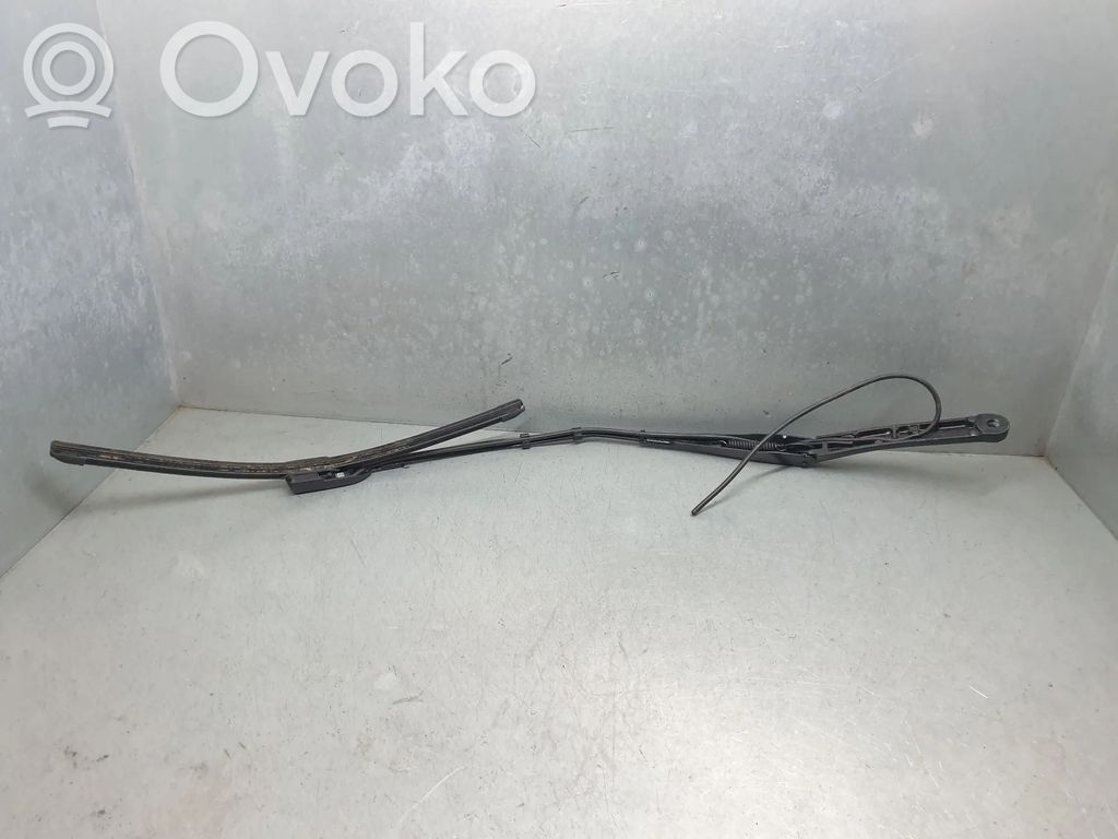 Front wiper blade arm   277012