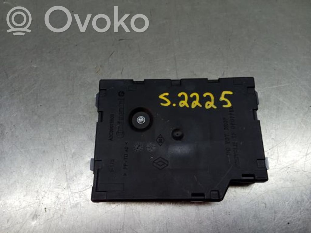 Renault Clio IV Ignition key card reader 