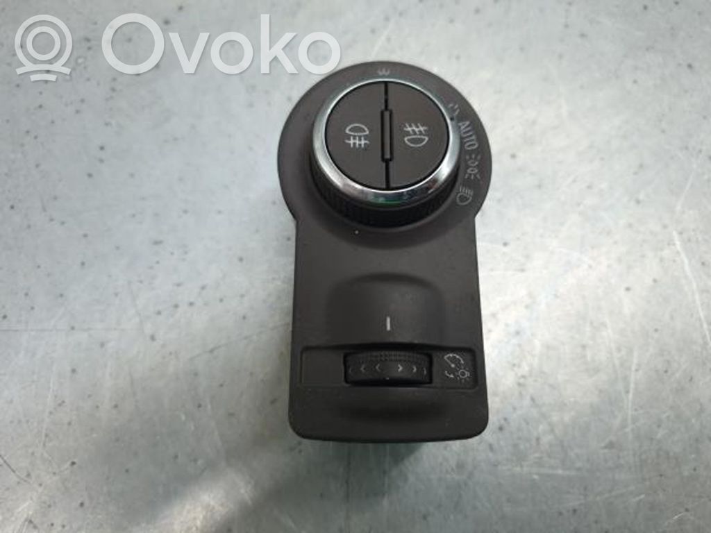 Light switch   13268725,251768