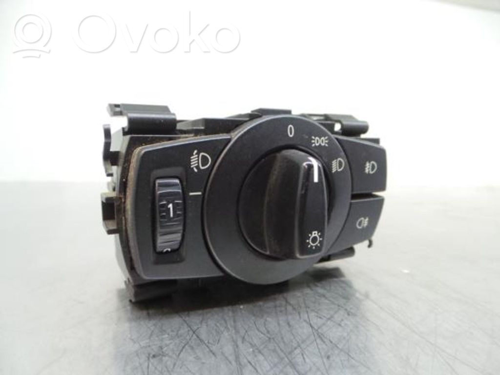 Light switch   6932794,1651101,33600102