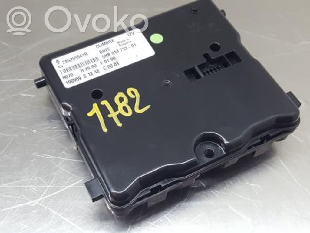 Renault Megane IV Comfort/convenience module 