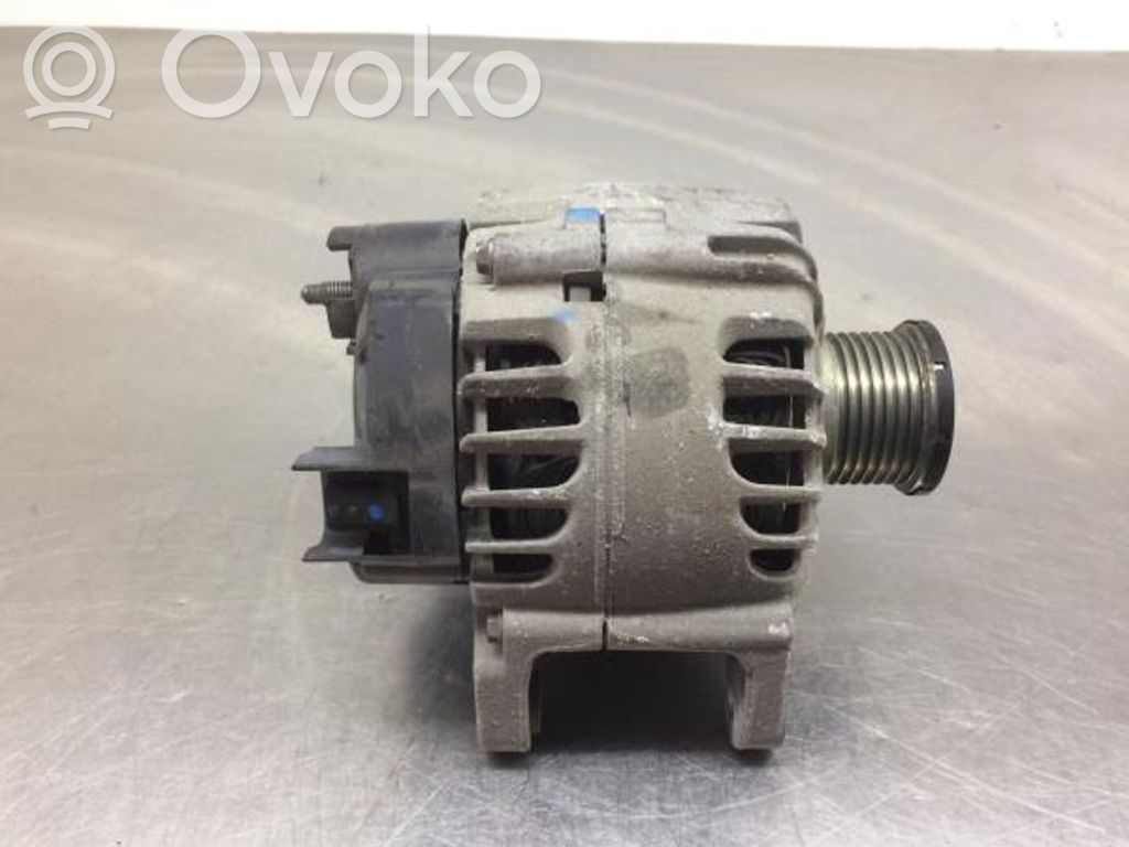 Renault Captur Generator/alternator 