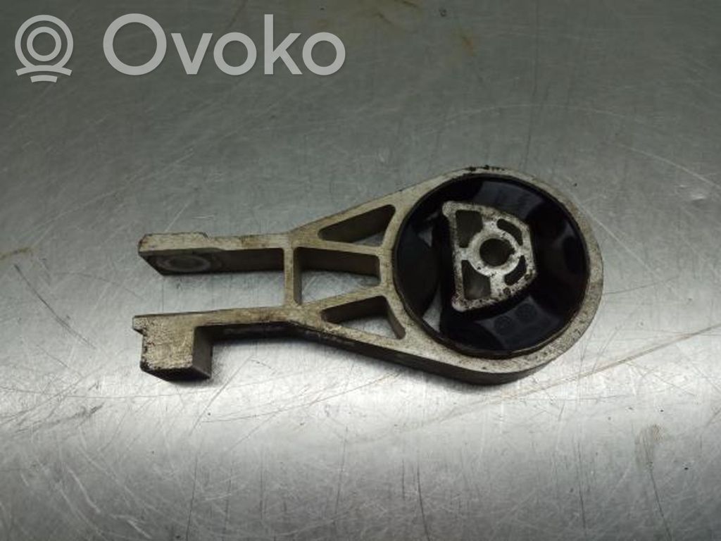 Opel Corsa E Engine mount bracket 