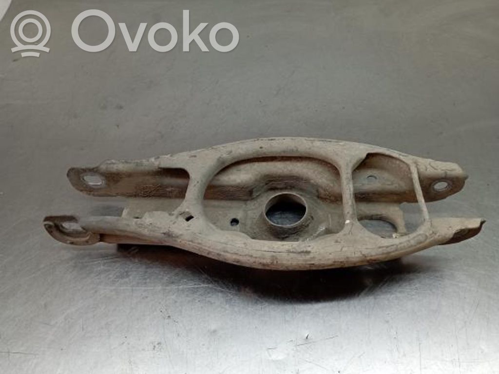Rear control arm