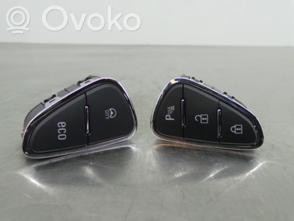 Opel Corsa E Przyciski multifunkcyjne 