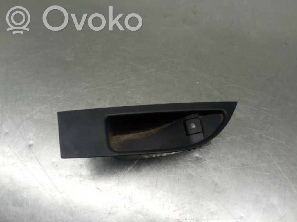 Opel Astra J Sähkötoimisen ikkunan ohjauskytkin 