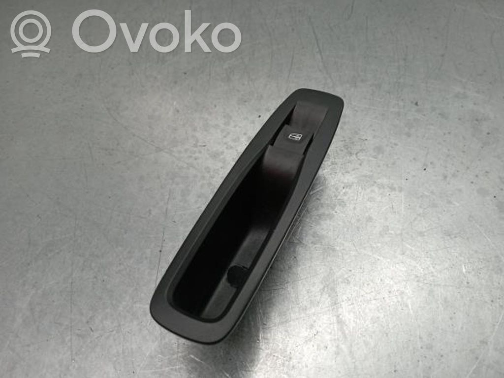 Electric window control switch   829507746R,SISCONFORT