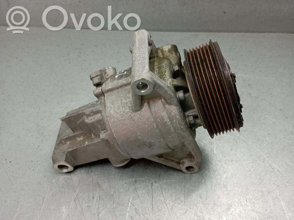 Ilmastointilaitteen kompressorin pumppu (A/C)   926005689R,8070013498,T24500CB