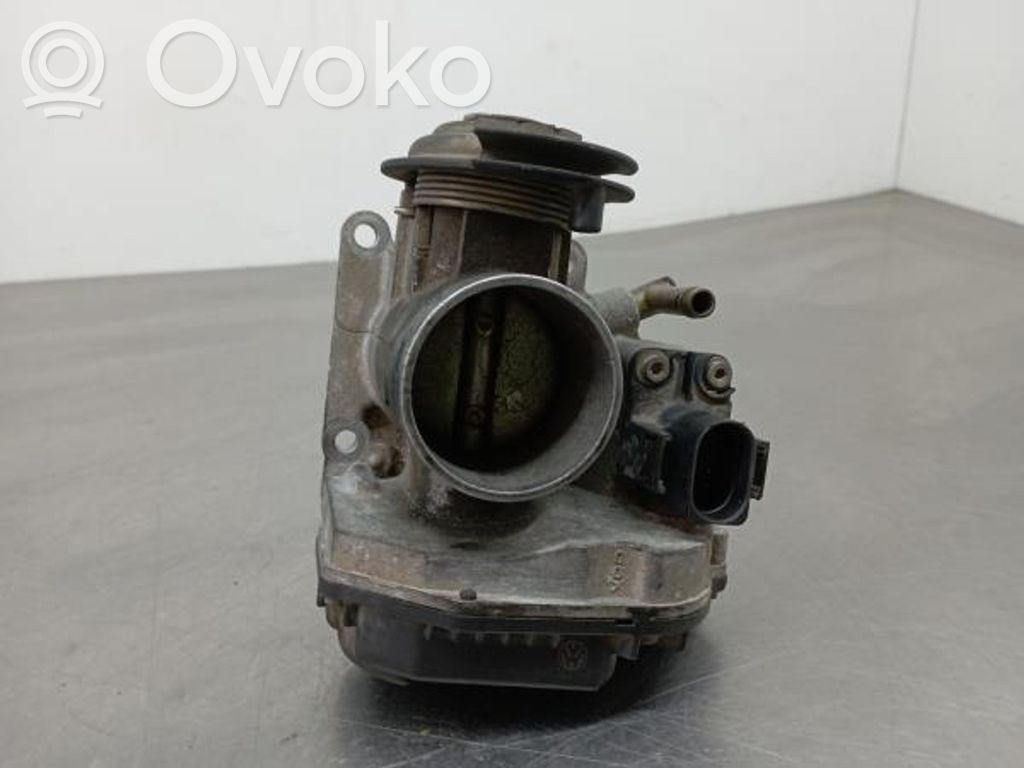 Volkswagen Polo III 6N 6N2 6NF Válvula de mariposa eléctrica 