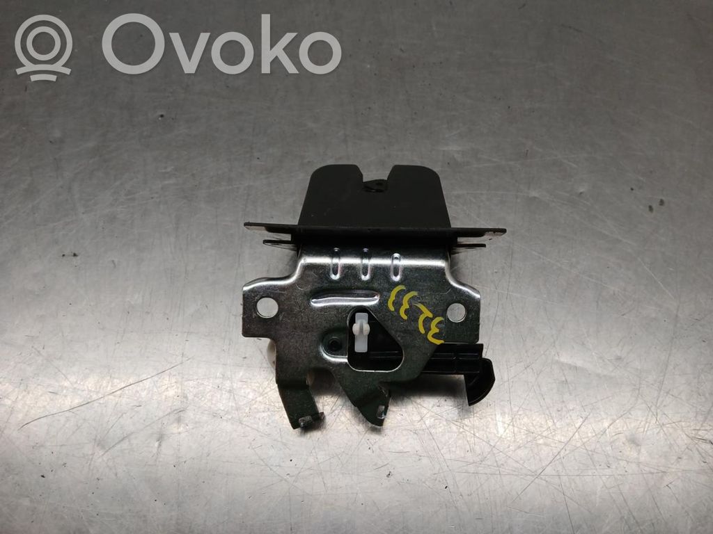 Audi RS3 8Y Takaluukun ulkopuolinen lukko 