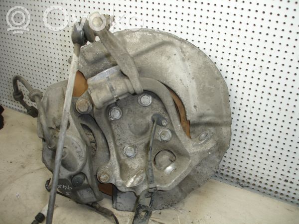 BMW 5 E60 E61 Etupyörän navan laakerikokoonpano 
