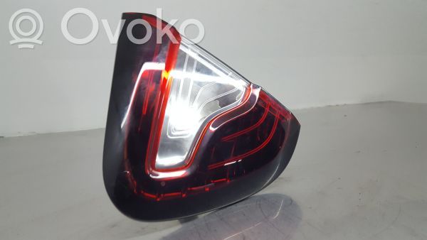 Renault Captur Riflettore fanale posteriore 