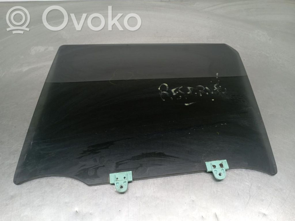 Nissan Juke I F15 Rear door window glass 