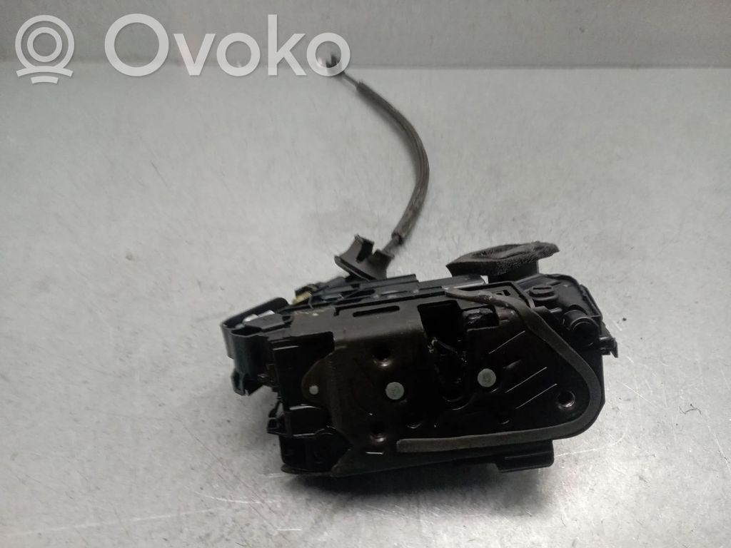 Cerradura de puerta trasera   5TA839016D