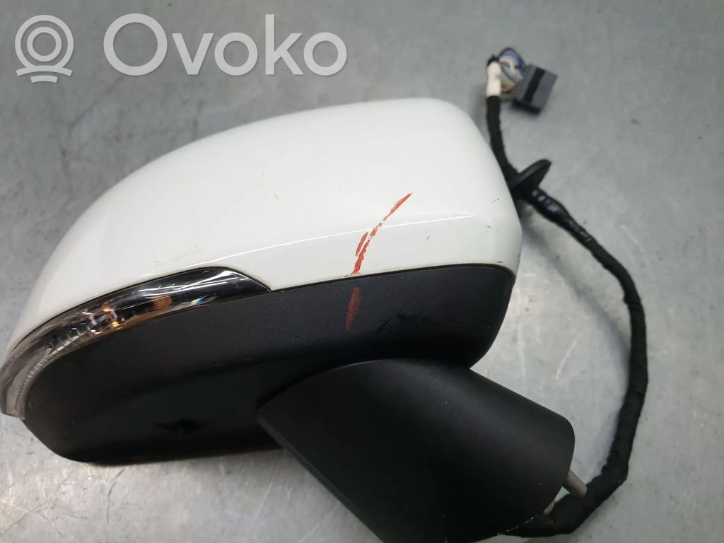 Espejo lateral eléctrico de la puerta delantera