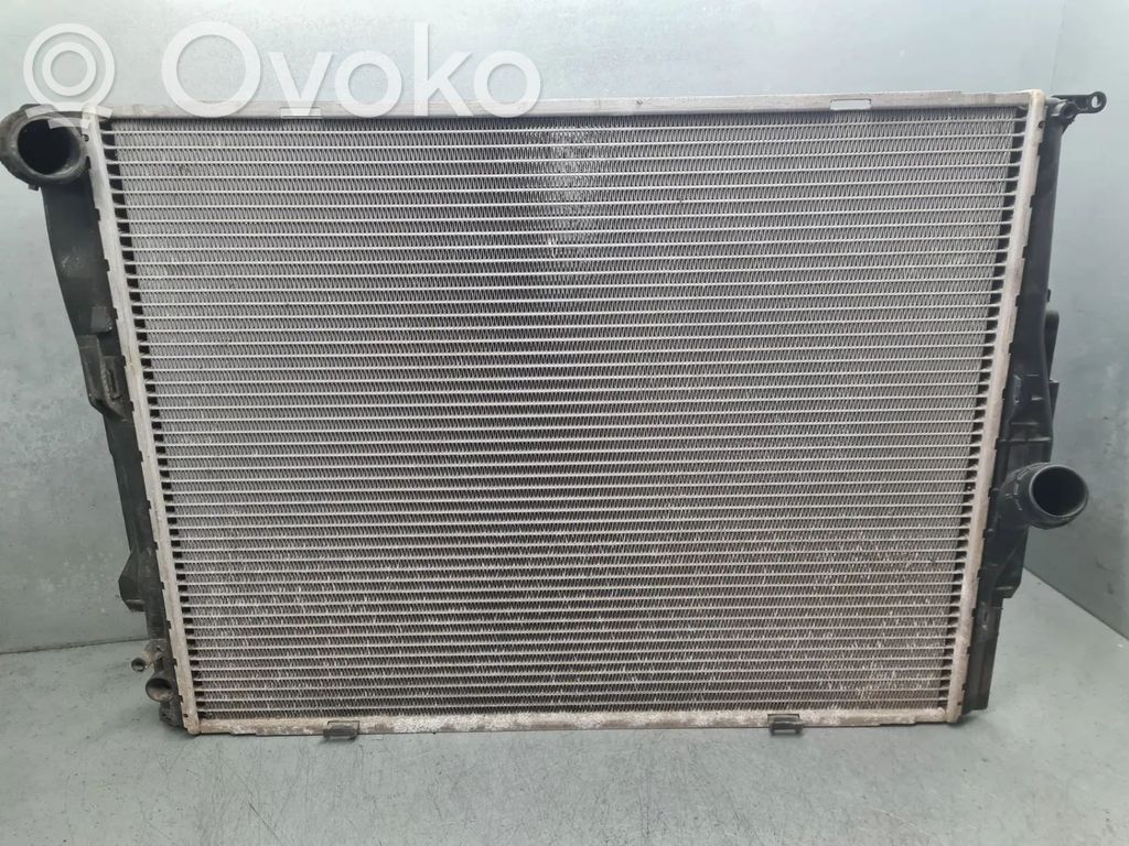 BMW 3 E90 E91 Aušinimo skysčio radiatorius 