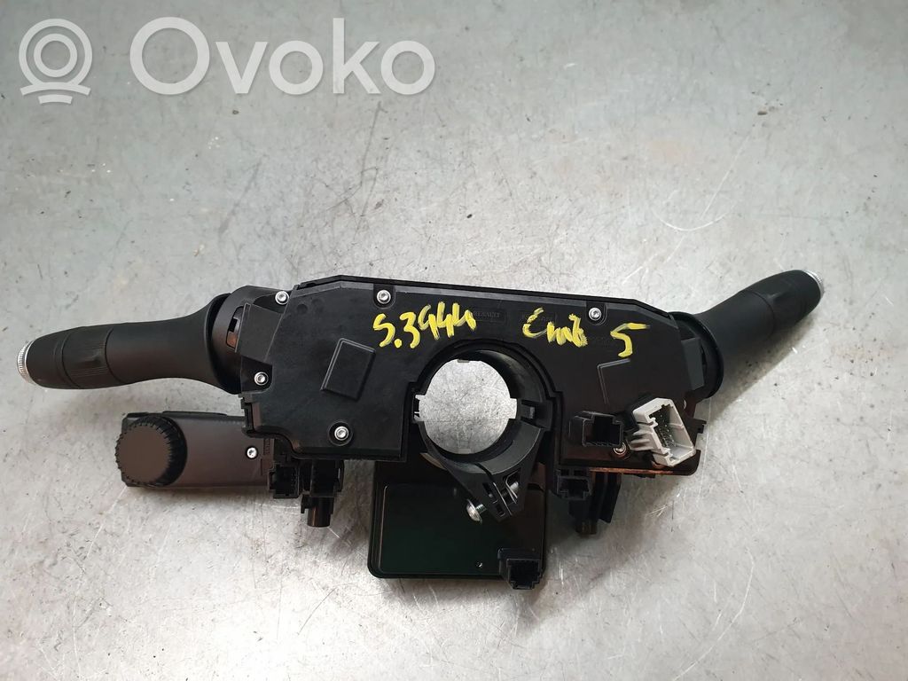 Renault Clio V Alte comutatoare/butoane 