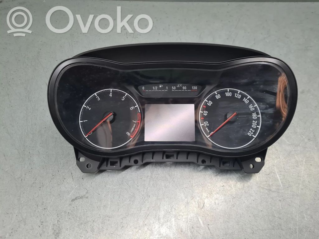 Opel Corsa E Spidometrs (instrumentu panelī) 