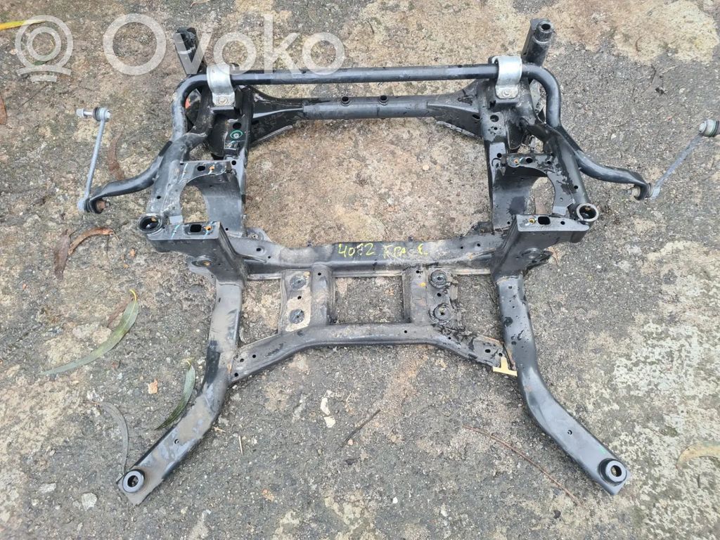 Sottotelaio anteriore   HK835C145AG