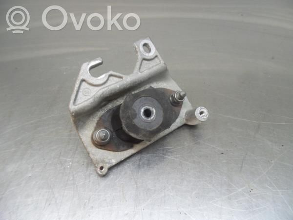 Engine mount bracket   112228880R