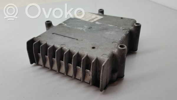 Chrysler Voyager Moottorin ohjainlaite/moduuli 