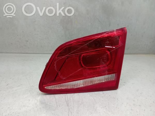Volkswagen PASSAT B7 Lampy tylnej klapy bagażnika 