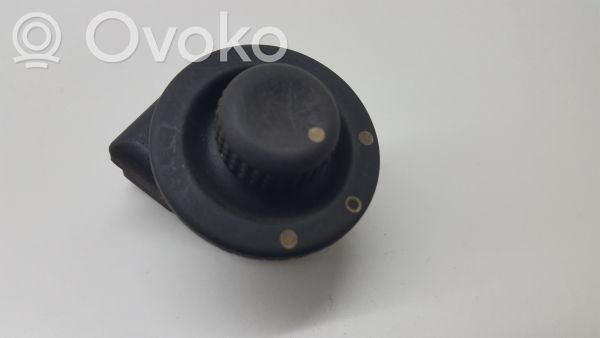 Renault Kangoo I Interruptor del espejo lateral