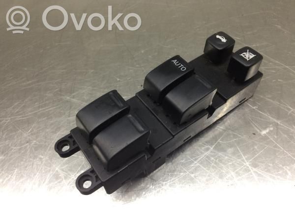 Przyciski szyb   25401AV640,C8DD702N